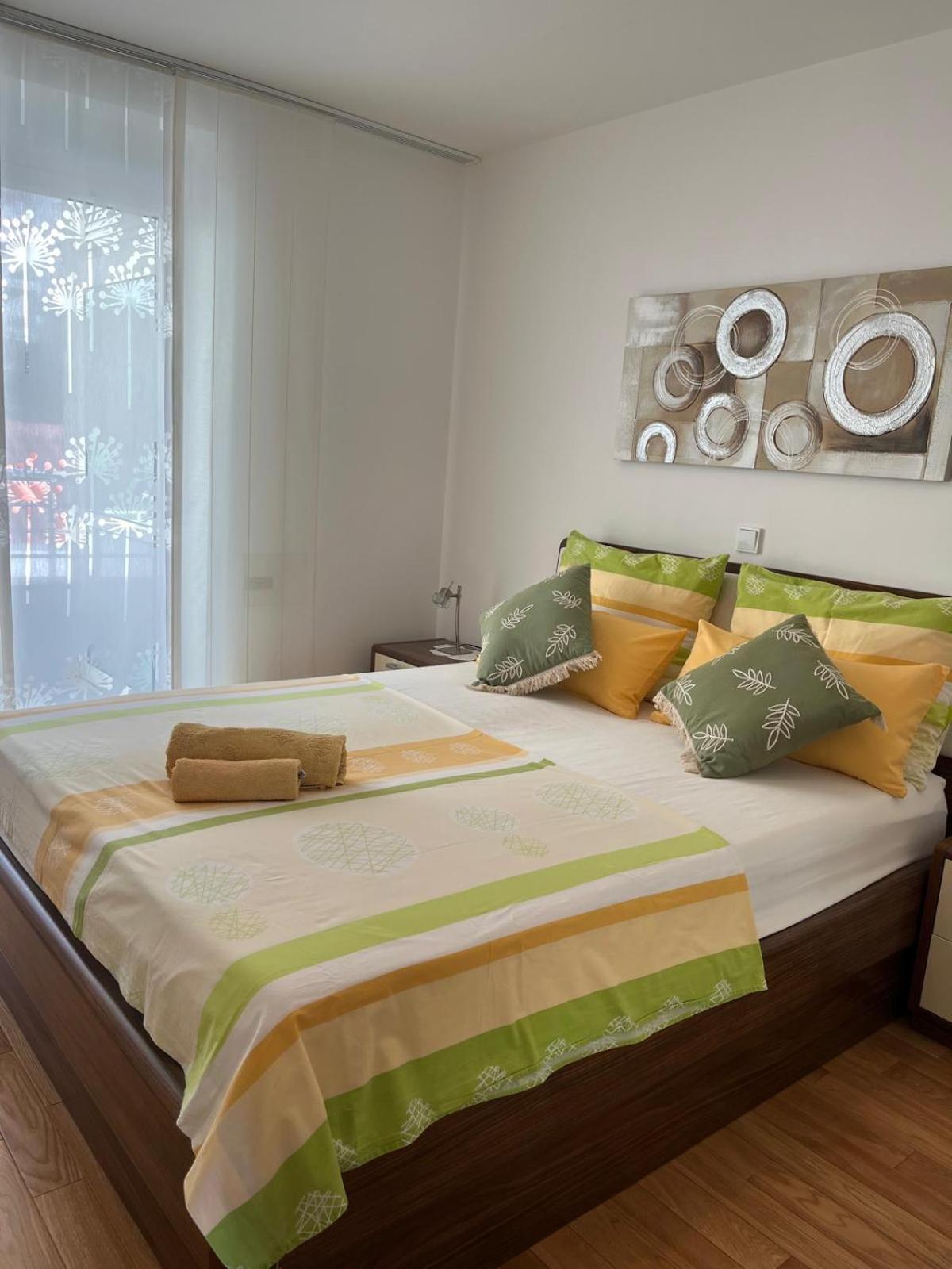Kroatien Adria Riviera Mit 3 Schlafzimmer Apartment Makarska