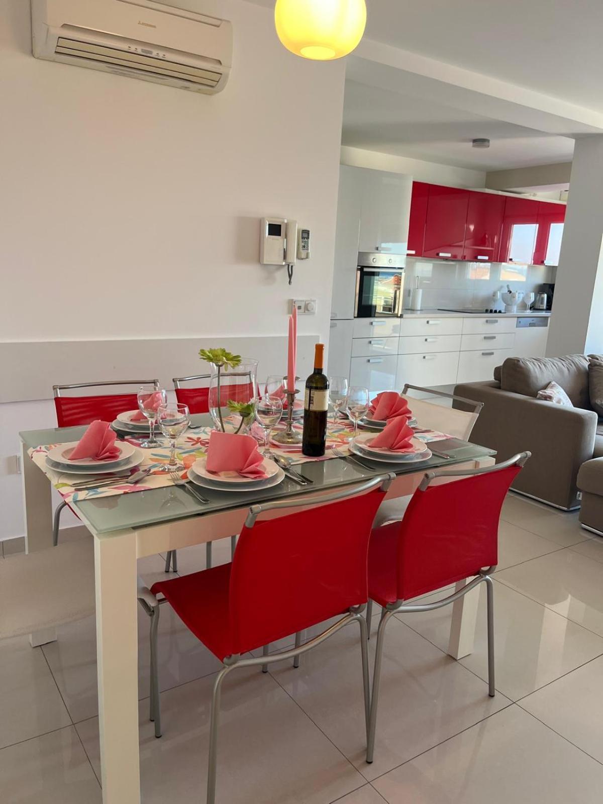 Kroatien Adria Riviera Mit 3 Schlafzimmer * Makarska